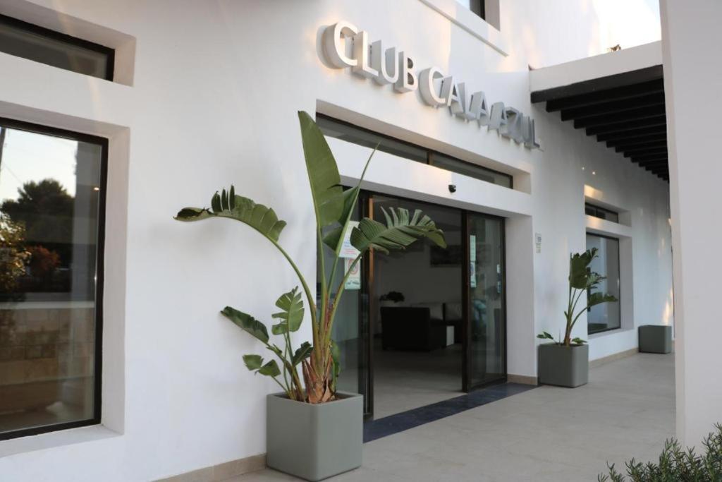 Club Cala Azul Hotel Cala Llenya  Exterior photo
